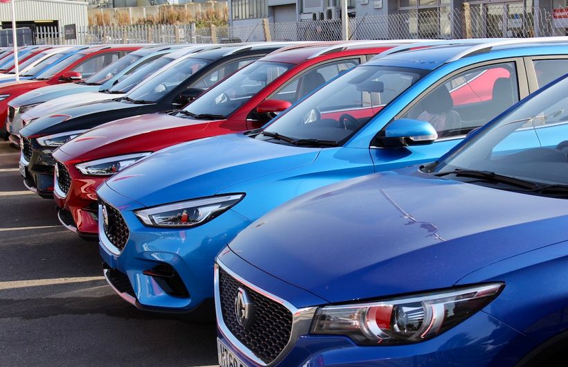 MG ZS cars lined up on a dealer forecourt